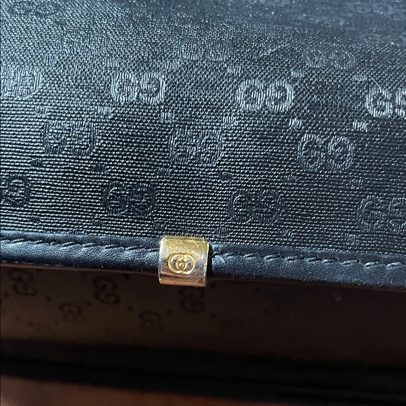 Authentic Gucci Black Logo Shoulder Bag - Picture 7 of 15